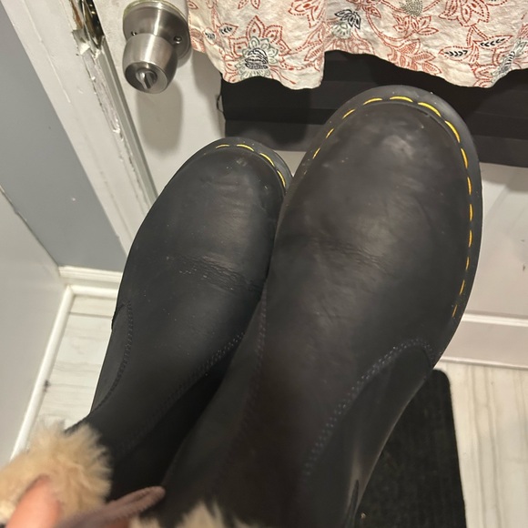 Dr. Martens Black Chelsea Boots - Picture 1 of 3